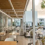 兰兹绿洲海滩度假村 4*