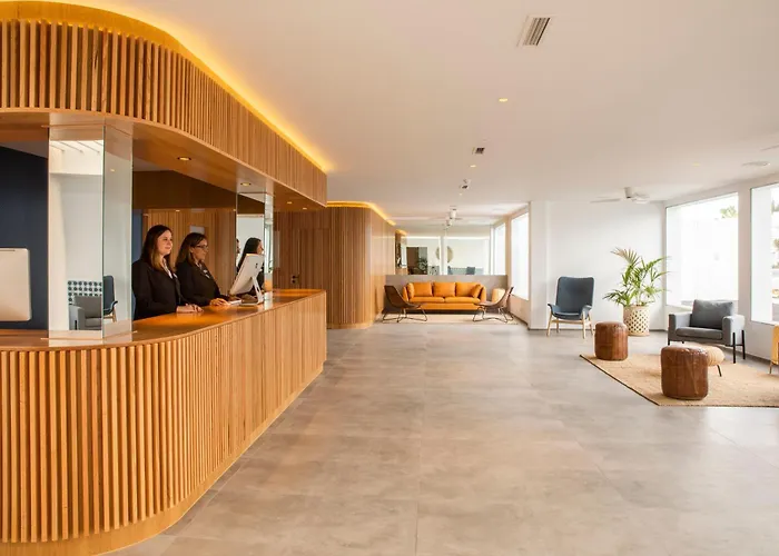 Oasis Lanz Mate Hotel 4*