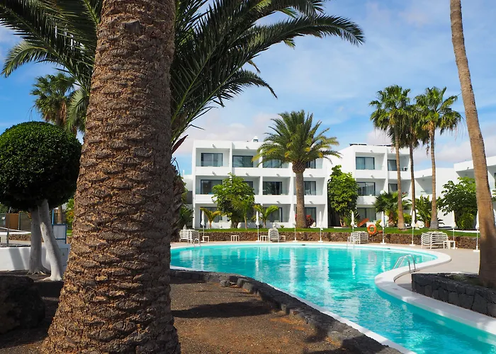 오아시스 란츠 비치 메이트 4*