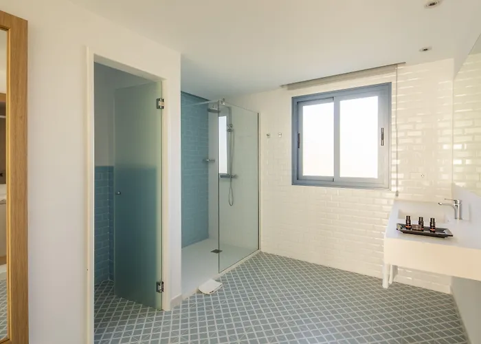 호텔 오아시스 란츠 비치 메이트 4*