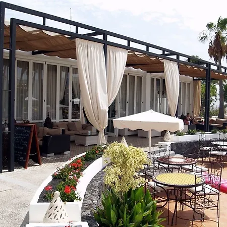 Oasis Lanz Mate 4* Costa Teguise