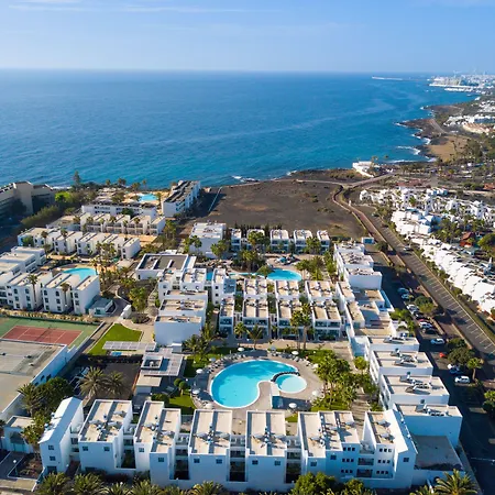 Hotell Oasis Lanz Mate 4*