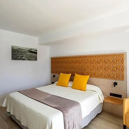 Oasis Lanz Mate Hotell