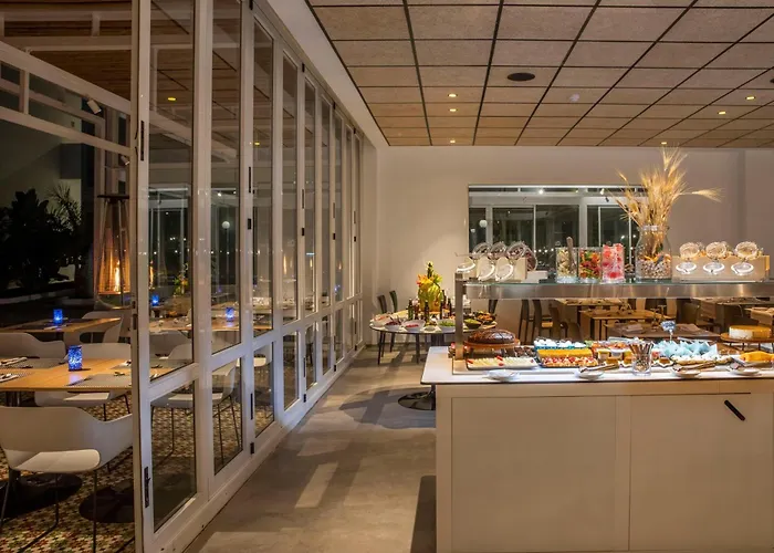 Oasis Lanz Mate فندق كوستا تاغيسي