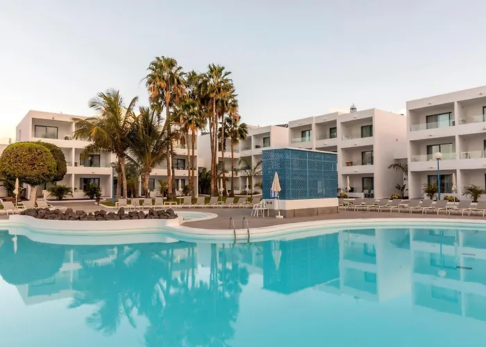 Hotel Oasis Lanz Mate 4*