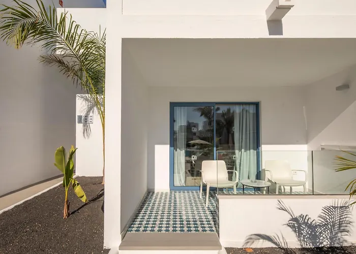 Oasis Lanz Mate Hotel 4*