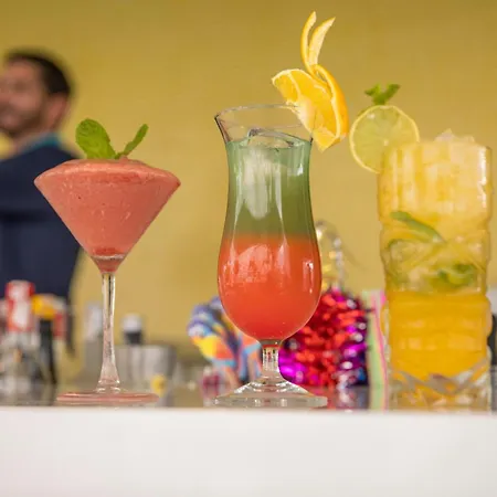 Oasis Lanz Mate Hotel