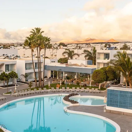 Oasis Lanz Mate Hotel