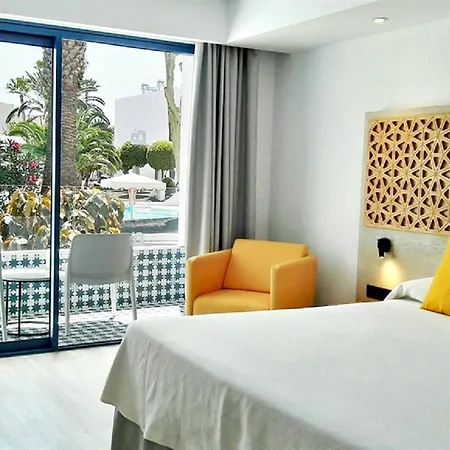 Hotel Oasis Lanz Mate 4*