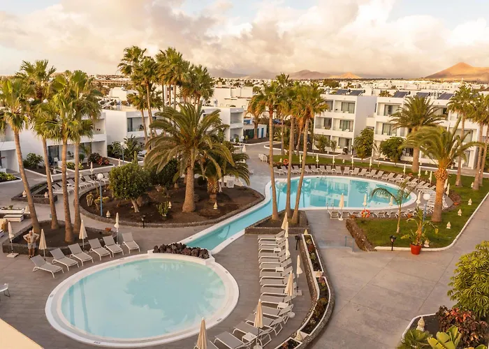 Oasis Lanz Mate Hotel