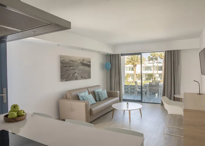 Hotel Oasis Lanz Mate