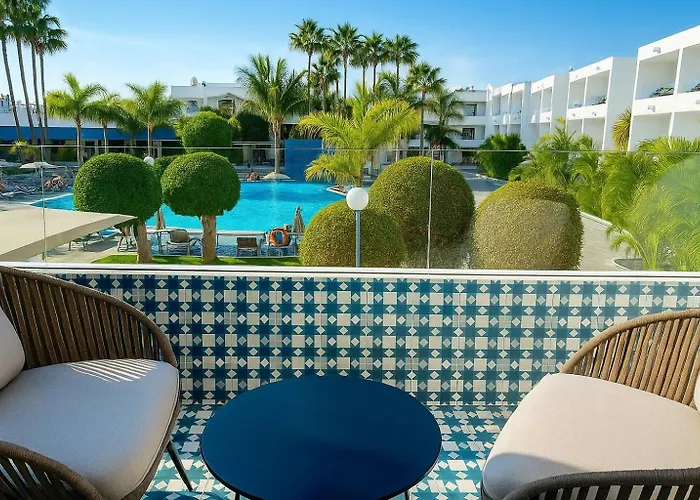 Oasis Lanz Mate Hotell 4*